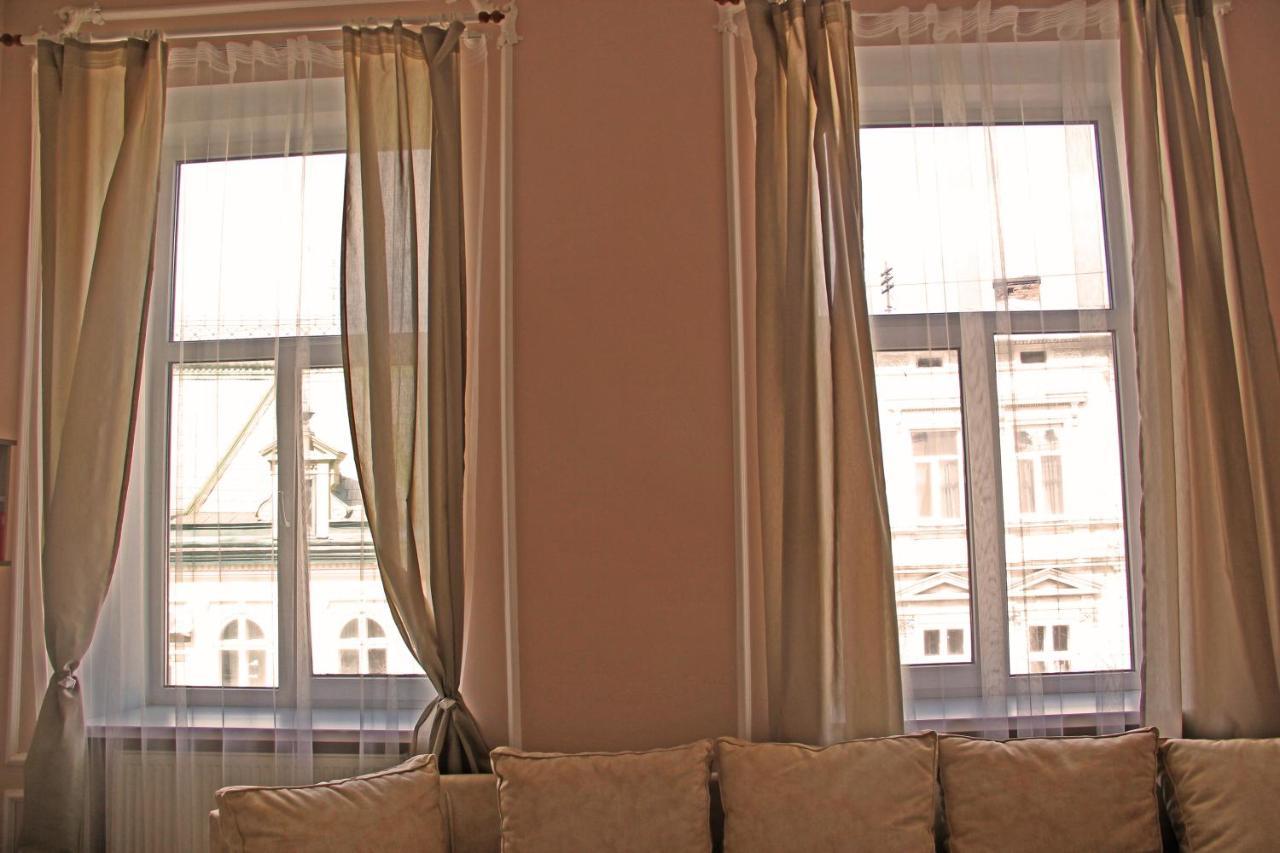 איוונו-פרנקיבסק Apartment In The City Center מראה חיצוני תמונה